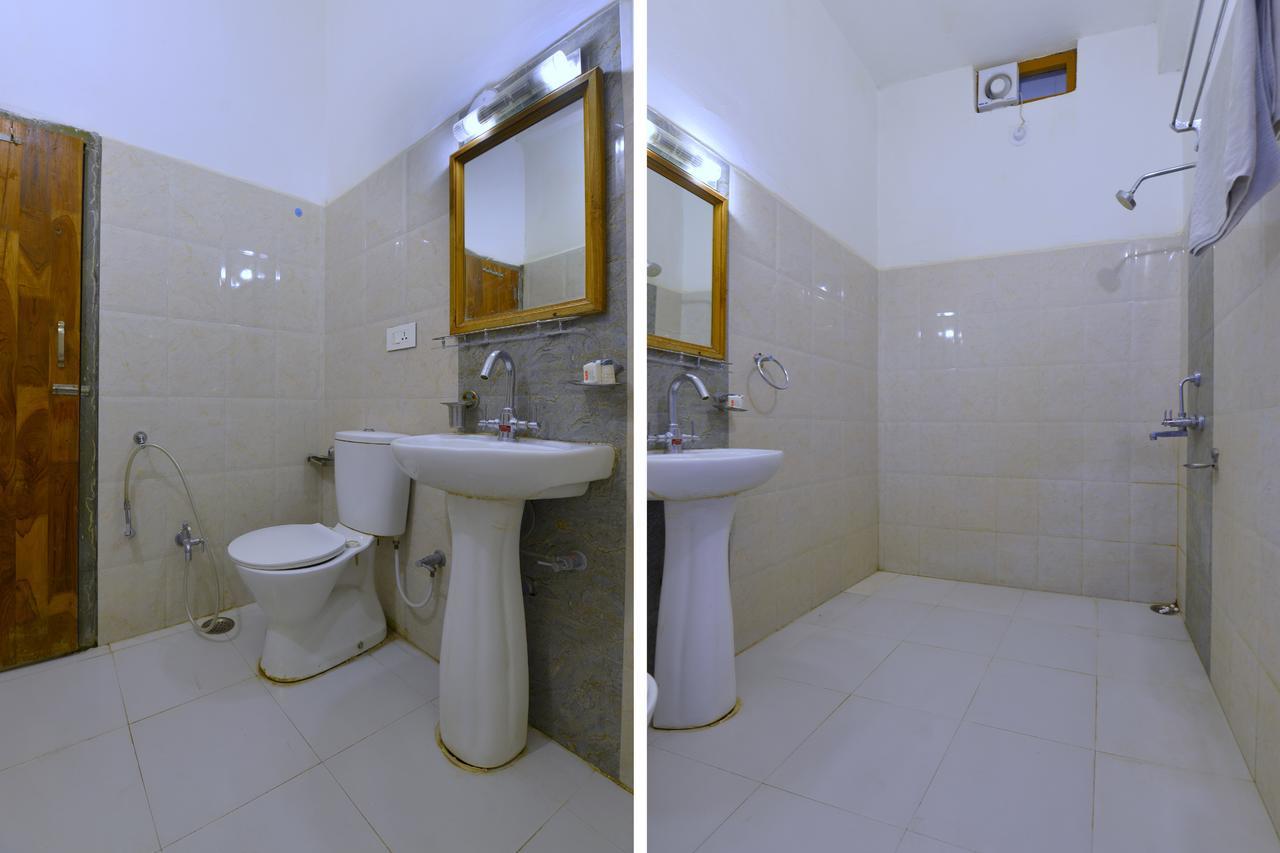 Oyo 1159 Hotel Chandra Prakash อุเดเปอร์ ภายนอก รูปภาพ